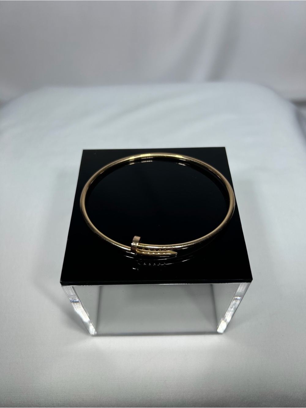 Cartier 18K Gold Juste Un Clou Bracelet size 19 Papers and Box included - Picture 3 of 5